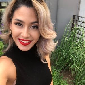 Meet your Posher, Alyssa